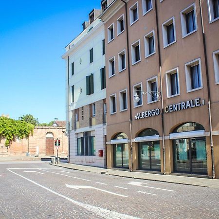 Hotel Centrale 埃斯泰 外观 照片