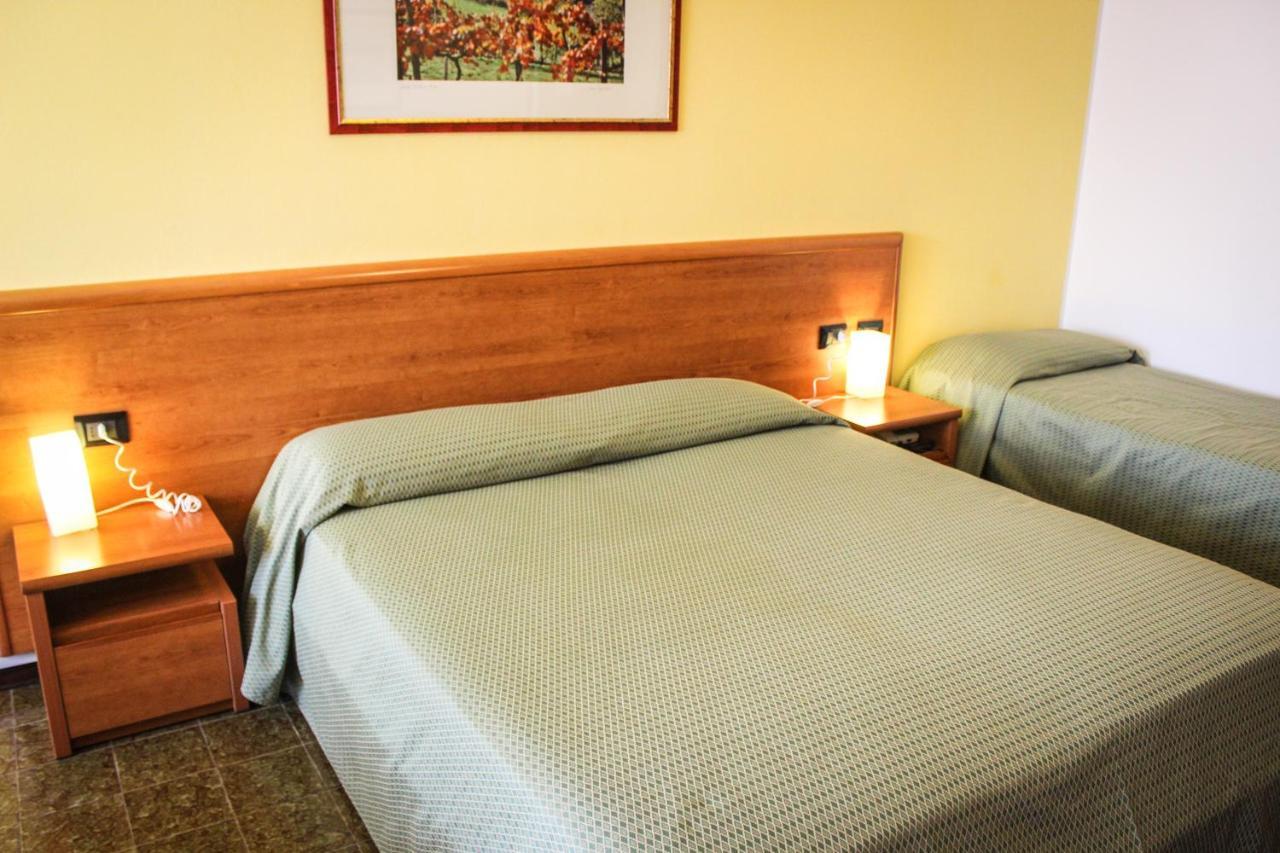 Hotel Centrale 埃斯泰 外观 照片